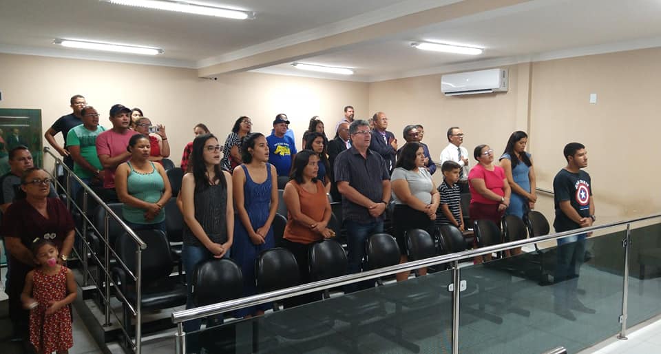 CÃ¢mara Municipal realiza sessÃ£o solene em homenagem ao Dia Municipal do EvangÃ©lico