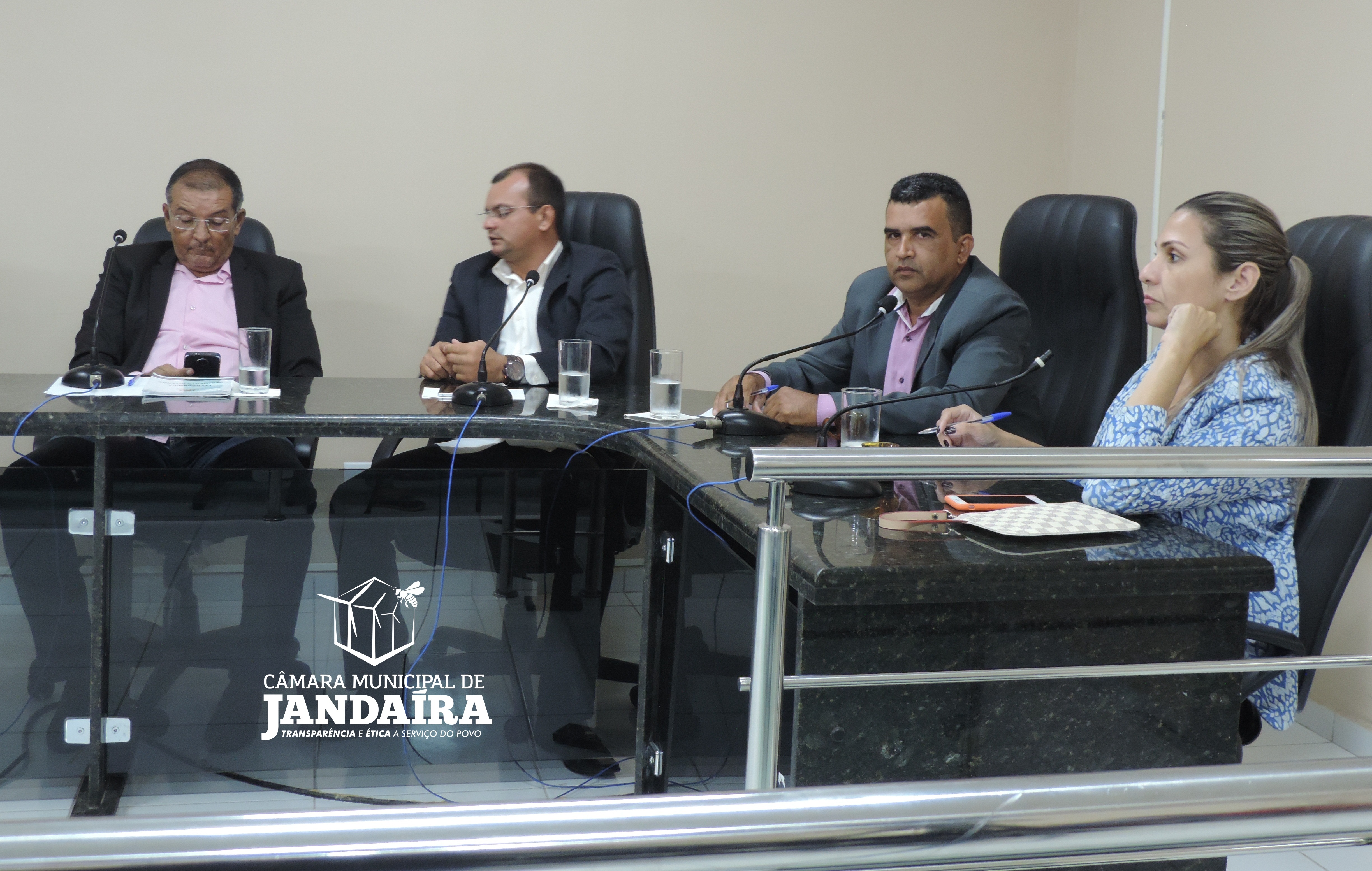 CÃ¢mara Municipal realiza mais uma sessÃ£o ordinÃ¡ria