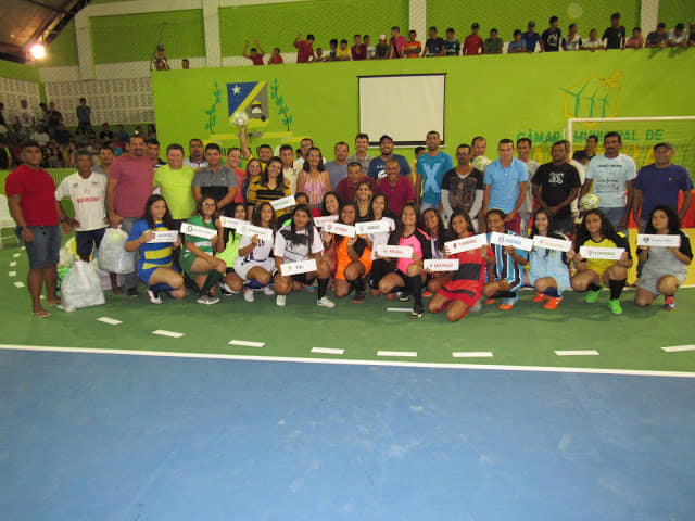 Presidente Ricardo prestigia abertura do Campeonato Municipal 2019